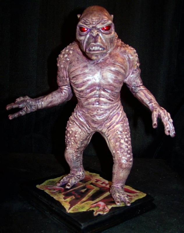 Gate Minion Demon Creature Resin 10 Inch Resin Model Kit - Click Image to Close