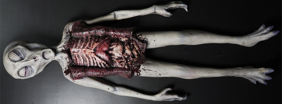 Alien Autopsy 4 Foot Tall Latex Foam Filled Prop - Click Image to Close