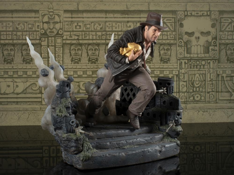 Indiana Jones Raiders of the Lost Ark Deluxe Figure Diorama - Click Image to Close