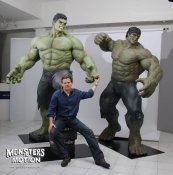 Hulk AVENGERS Life-Size Statue