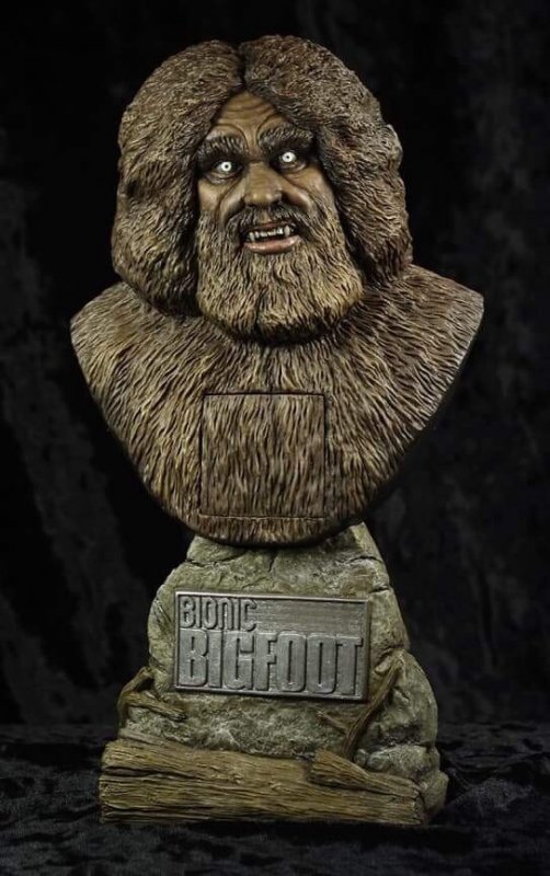 Bionic Bigfoot 1/4 Scale Bust Model Kit - Click Image to Close