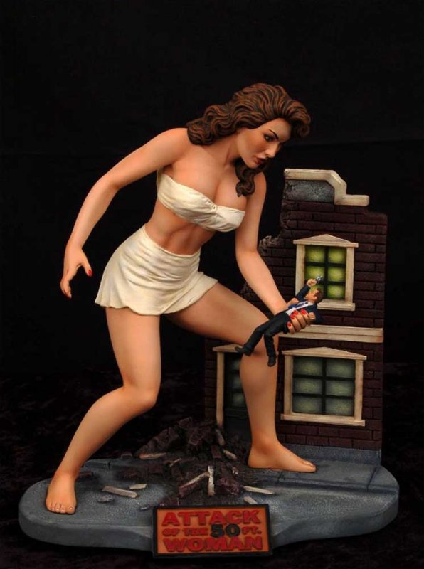 Attack of the 50 Foot Woman Model Kit #2 Building Diorama Version - Click Image to Close