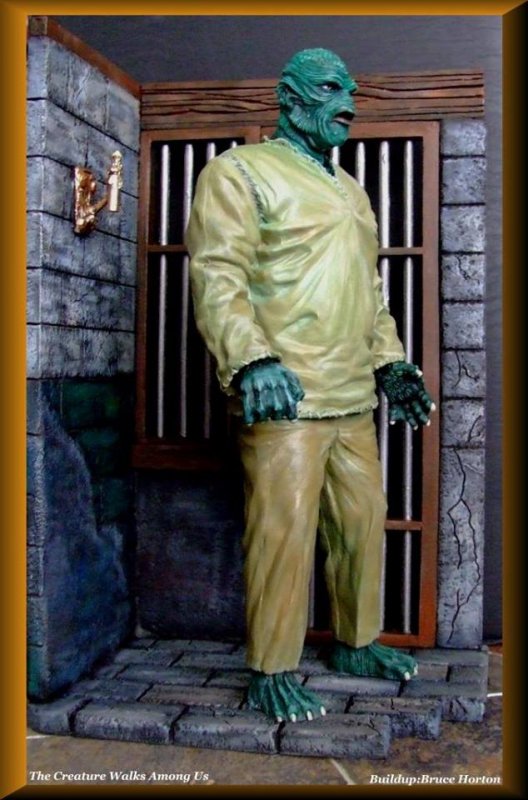 Creature Walks Among Us 1/6 Scale Resin Model Kit - Click Image to Close