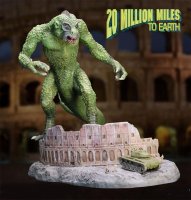 20 Million Miles to Earth Ymir Colosseum Showdown Resin Statue Diorama Ray Harryhausen