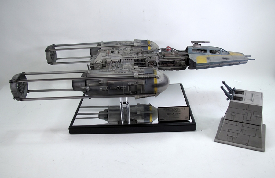 Star Wars Rebel Y-Wing Studio Scale Replica by Master Replicas - Click Image to Close