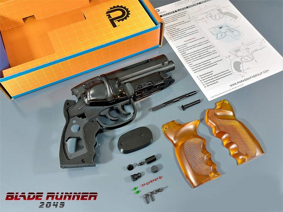 Blade Runner 2049 Deckard's Blaster Pro Series Prop Replica Model Kit - Click Image to Close