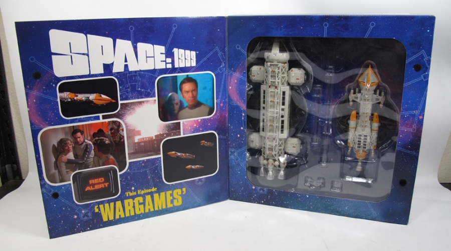 Space 1999 Wargames Diecast Eagle Transporter and HAWK Spaceship Deluxe Set - Click Image to Close