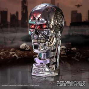 Terminator 2: Judgement Day T-800 Terminator Light-Up Bust