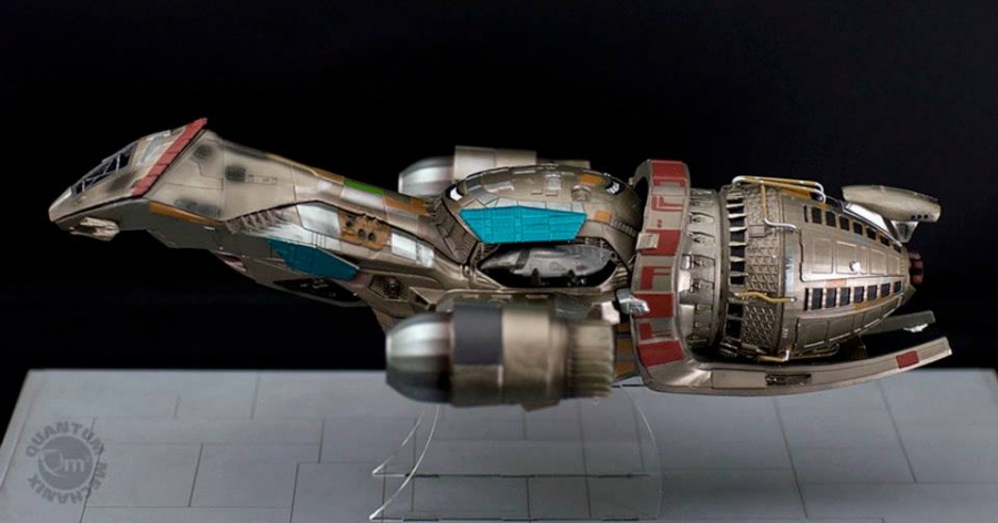 Firefly Serenity Spaceship 1:250 Scale Cutaway Replica - Click Image to Close