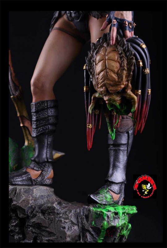 Predator Hunter 1/4 Scale Resin Model Kit LIMITED EDITION by Zombee - Click Image to Close