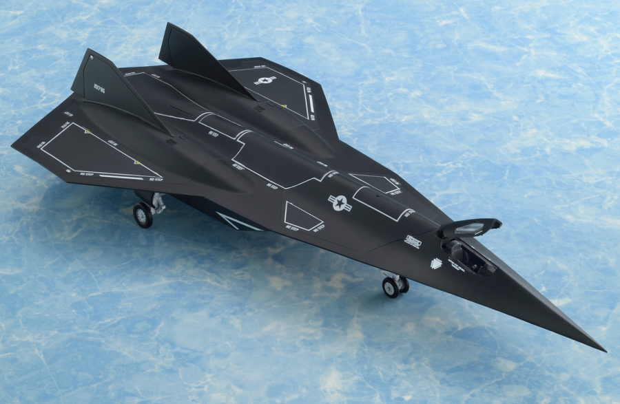 Top Gun: Maverick U.S. Navy Darkstar 1/72 Scale Model Kit - Click Image to Close