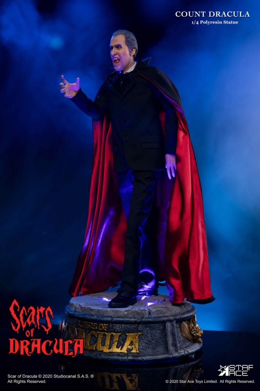 Dracula Scars of Dracula Hammer Films 1/4 Scale Deluxe Light-Up Statue Christopher Lee - Click Image to Close