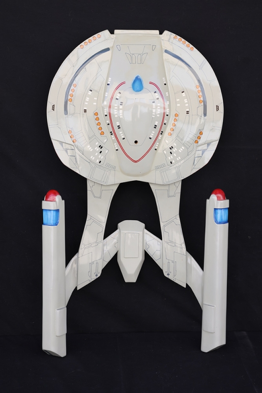 Star Trek Akira Class U.S.S. Rabin Giant Studio Scale Replica 39" Long - Click Image to Close