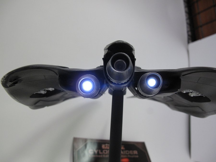 Battlestar Galactica Reboot Cylon Raider Replica with Lights by QMX - Click Image to Close