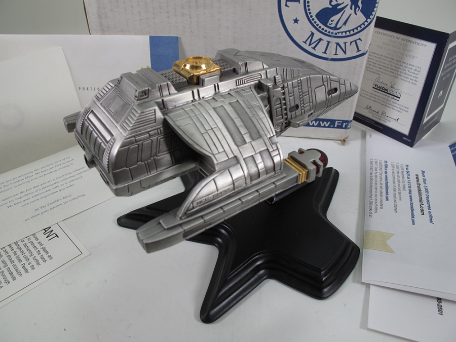 Star Trek Runabout Rio Grand Large Pewter Replica by Franklin Mint - Click Image to Close