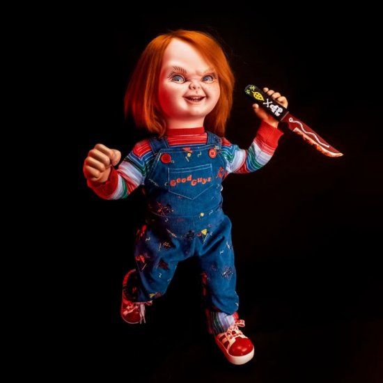 Child's Play Ultimate Chucky Life-Size Prop Replica Child's