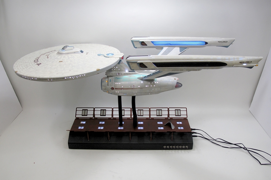 Star Trek Movie Enterprise 1701-A FX Company 1/350 Scale Museum Quality Replica - Click Image to Close