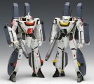 Macross Robotech VF-1S/A Super Valkyrie 1/100 Scale Model Kit by Wave (Battroid Mode)