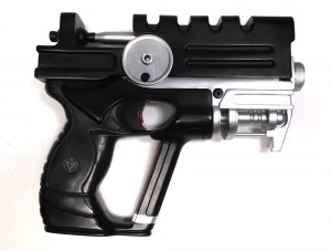 Korben Dallas Blaster 1/1 Prop Model Kit