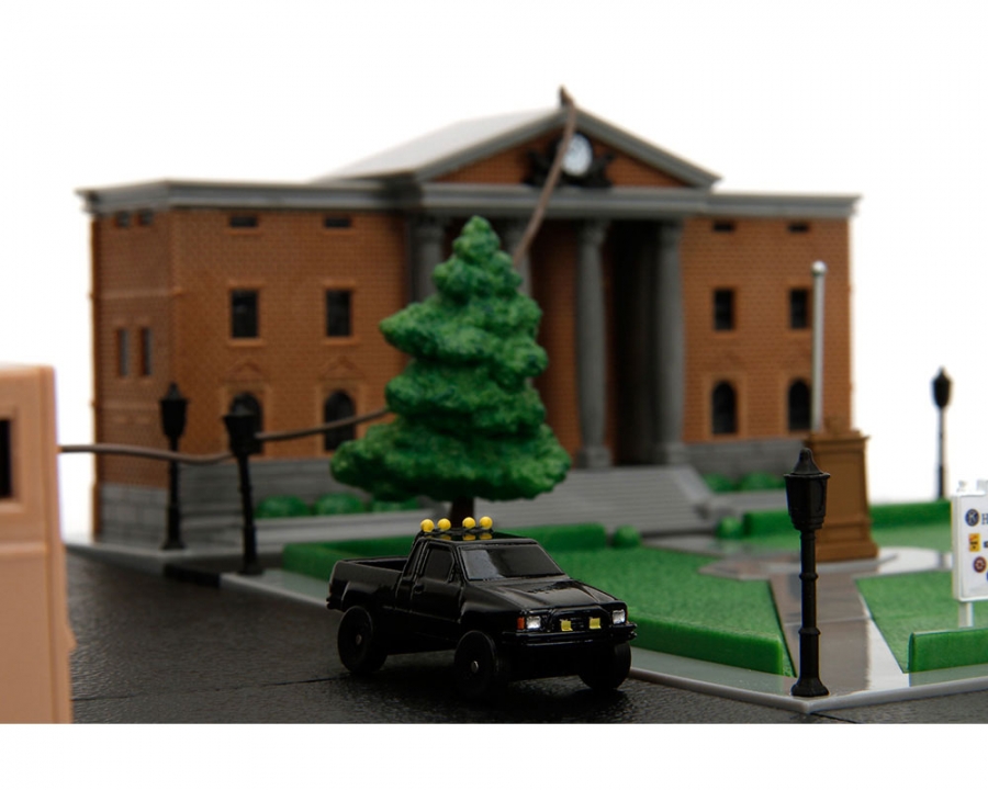 Back to the Future Hill Valley Courthouse Clocktower Nano Scene Diorama Replica - Click Image to Close