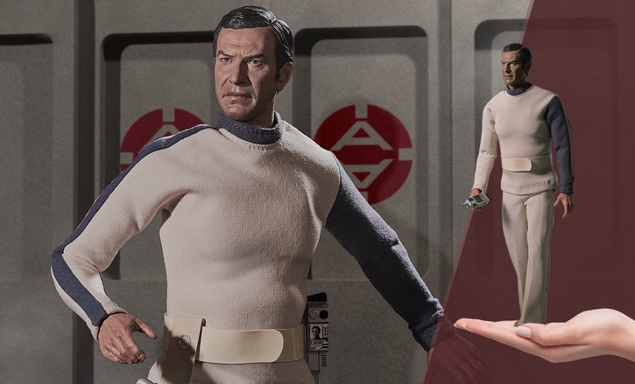 Space 1999 Commander John Koenig 1/6 Scale Figure by Big Chief - Click Image to Close