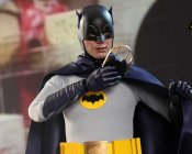 Batman Adam West (1966 Film) 1:6 Scale Figure-Hot Toys