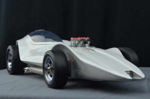 Dean Jeffries Mantaray 22” 1:8 Car