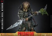 Predator Broken Tusk 1/6 Scale Figure by Hot Toys