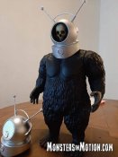 Robot Monster 1953 13" Vinyl Figure With Exclusive Alternate Skull Helmet