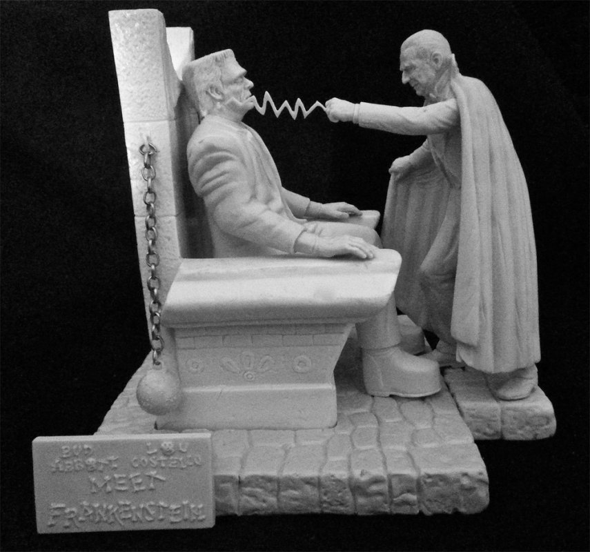 Monster Scenes Scale Strange Frankenstein and Dracula with Dungeon Chair Model Kit - Click Image to Close