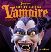 FUNDIMENSIONS Haunted Glow Head Vampire Model Kit