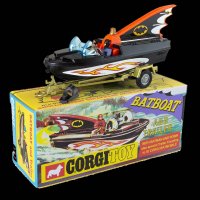 Batman 1966 Batboat 1/46 Scale Diecast Replica by Corgi