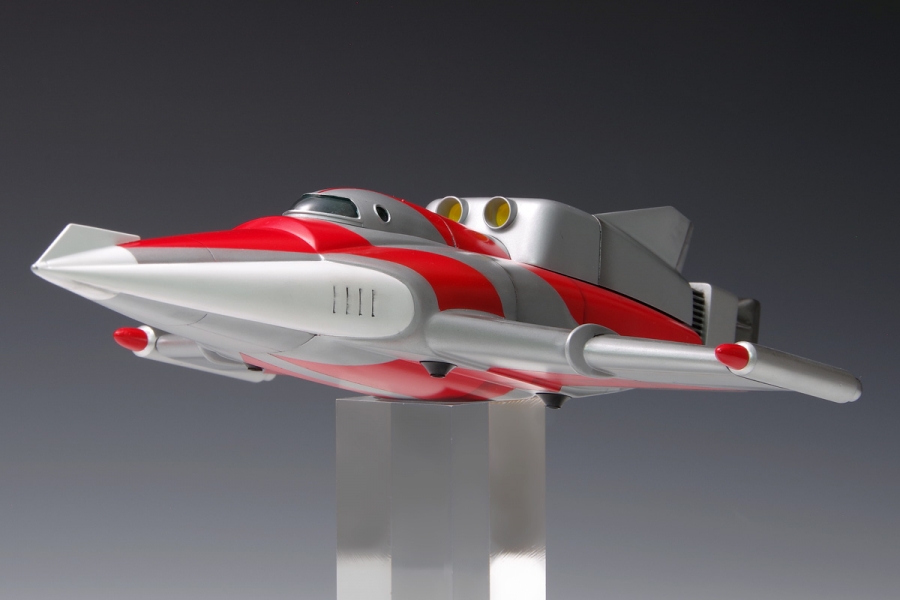 Ultraman 1/72 "The Return of Ultraman" Space Arrow Model Kit - Click Image to Close