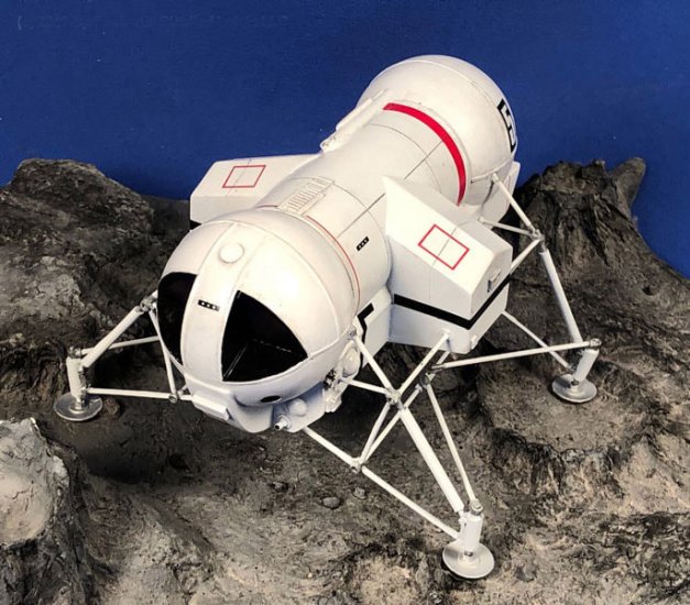 UFOモデルキット 1/72 スケール U.F.O. TV Series Moon Hopper 1/72 Scale Model Kit U.F.O. TV
