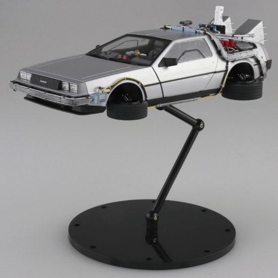 MJ◉ DeLorean DMC-12 Ⅱ　PARTII　➕フィギュア2体セット Amazon.com: Jada Toys Scale Model Compatible with DE LOREAN