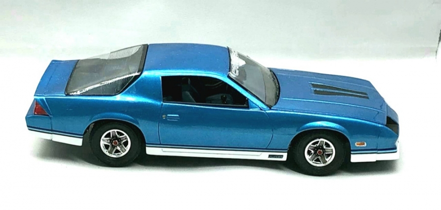 Chevy 1982 Z/28 Camaro 1/32 Scale Monogram Re-Issue Model Kit by Atlantis - Click Image to Close