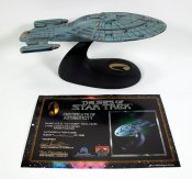 Star Trek U.S.S. Voyager Legends in 3 Dimensions Replica Model Greg Aronowitz LIMITED EDITION