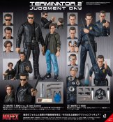 Terminator 2: Judgement Day T-800 and John Connor MAFEX Figures