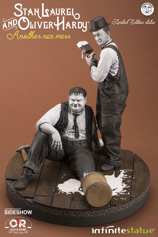 Stan Laurel and Oliver Hardy Another Nice Mess Statue - Click Image to Close