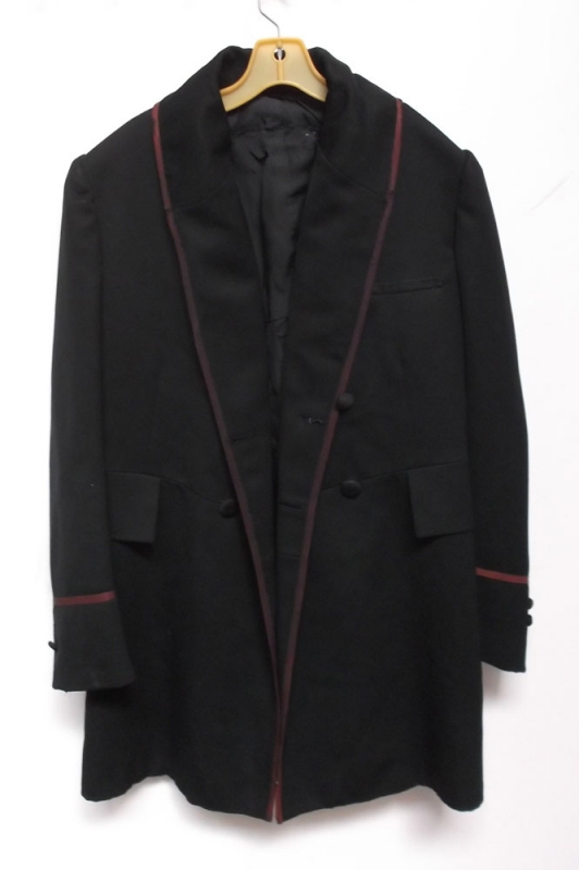 Blacula 1972 William Marshall Signature Coat Wardrobe Movie Prop - Click Image to Close