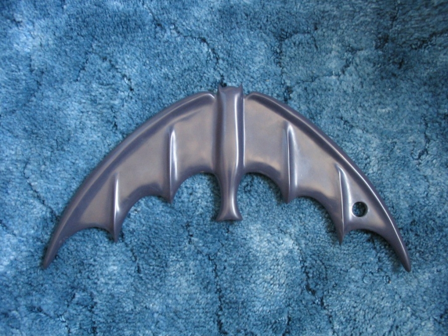 1966 Non-Folding Black Bat Boomerang Prop Replica - Click Image to Close