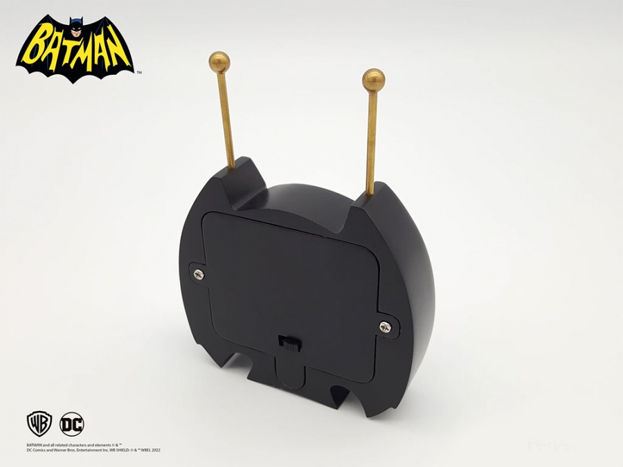 Batman 1966 TV Series Bat-Radio Prop Replica with Lights and Sound - Click Image to Close