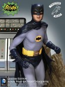 Batman 1966 To The Batmobile Adam West 1/6 Scale Maquette Diorama Statue