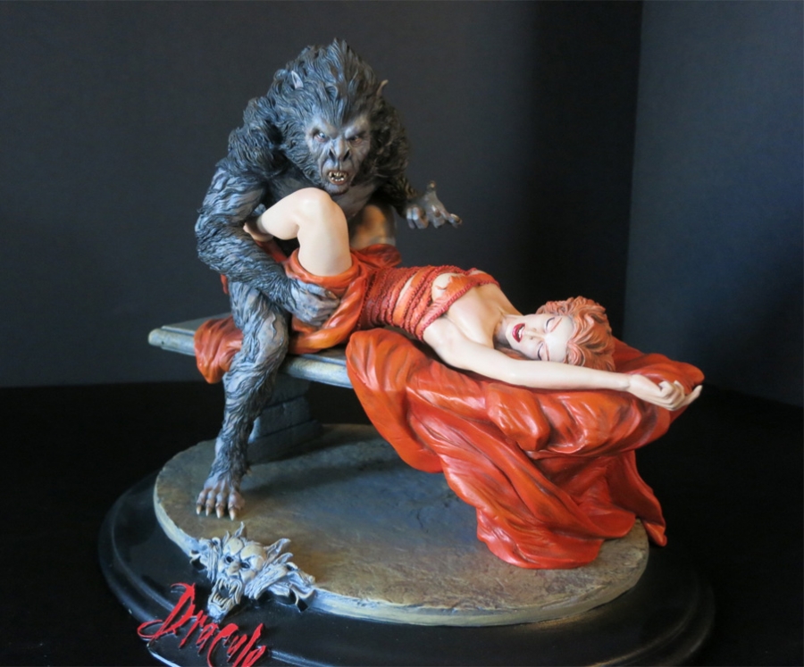 Dracula and Lucy Diorama Resin Model Kit - Click Image to Close