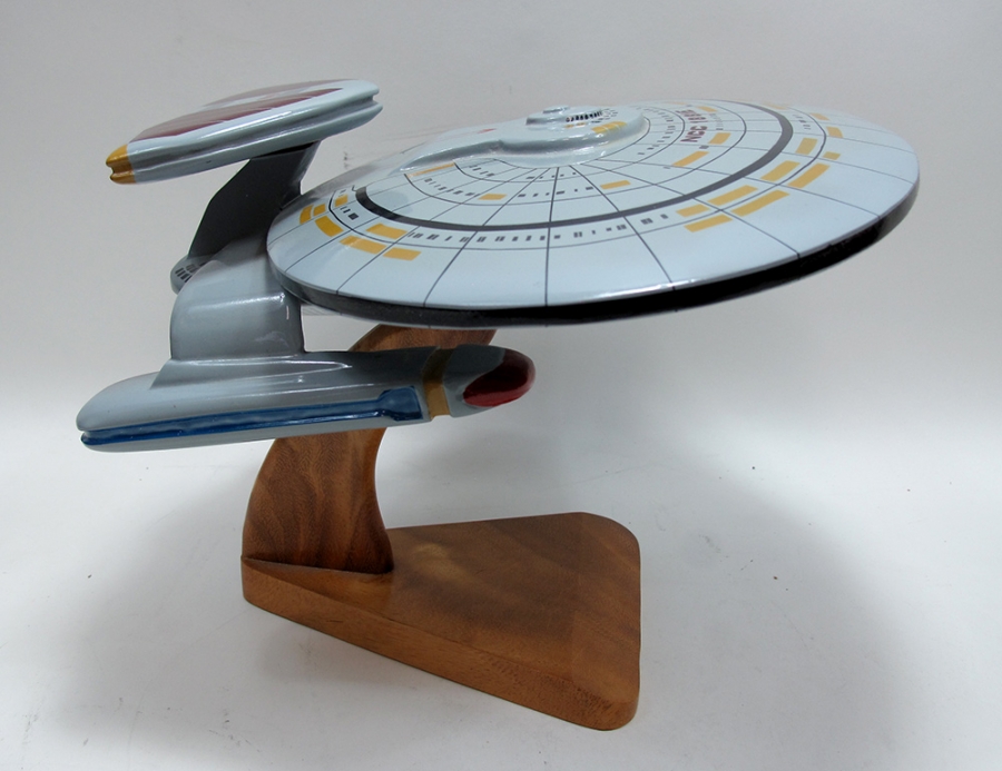 Star Trek Nebula Class Starship 12 Inch Long Wood Replica - Click Image to Close