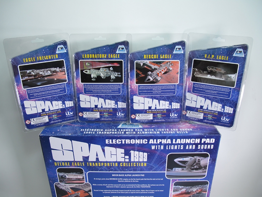 Space: 1999 Complete 5.5 Inch Eagle Collection with Electronic Eagle Launchpad by Sixteen 12 - Click Image to Close