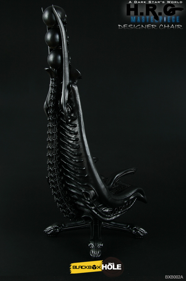 H.R. Giger 1/6 Scale Designer Chair Replica (Black Version) - Click Image to Close
