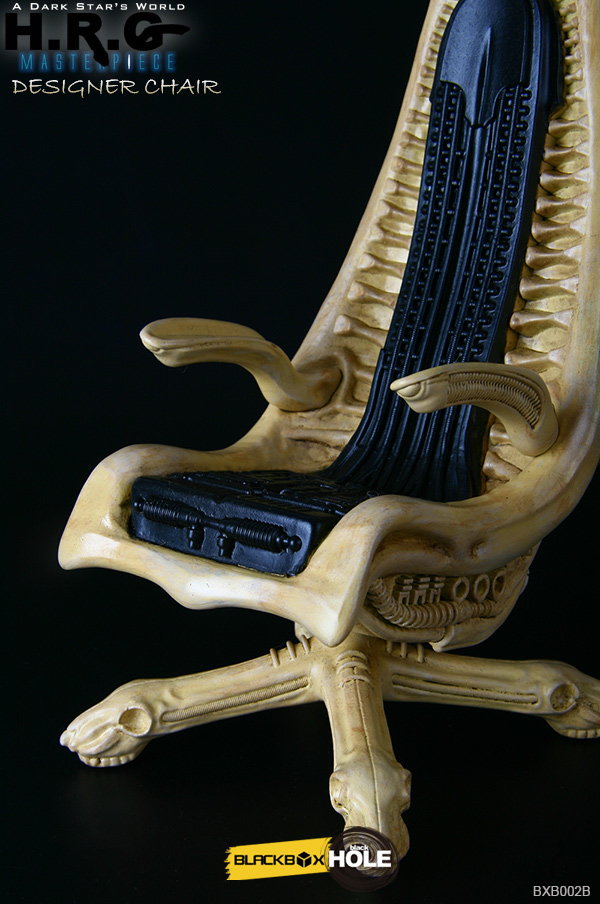 H.R. Giger 1/6 Scale Designer Chair Replica (Skeleton Version) - Click Image to Close
