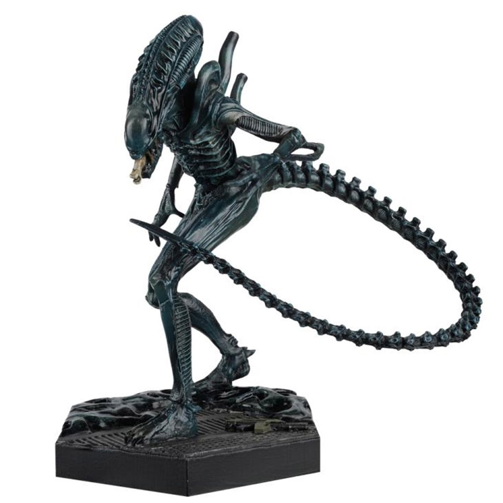 Alien Collection Aliens Xenomorph Warrior Figure with Collector's Magazine - Click Image to Close