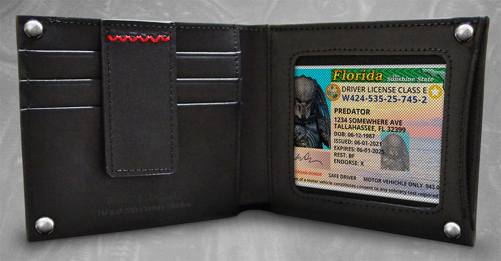 Predator Embossed Leather Wallet - Click Image to Close